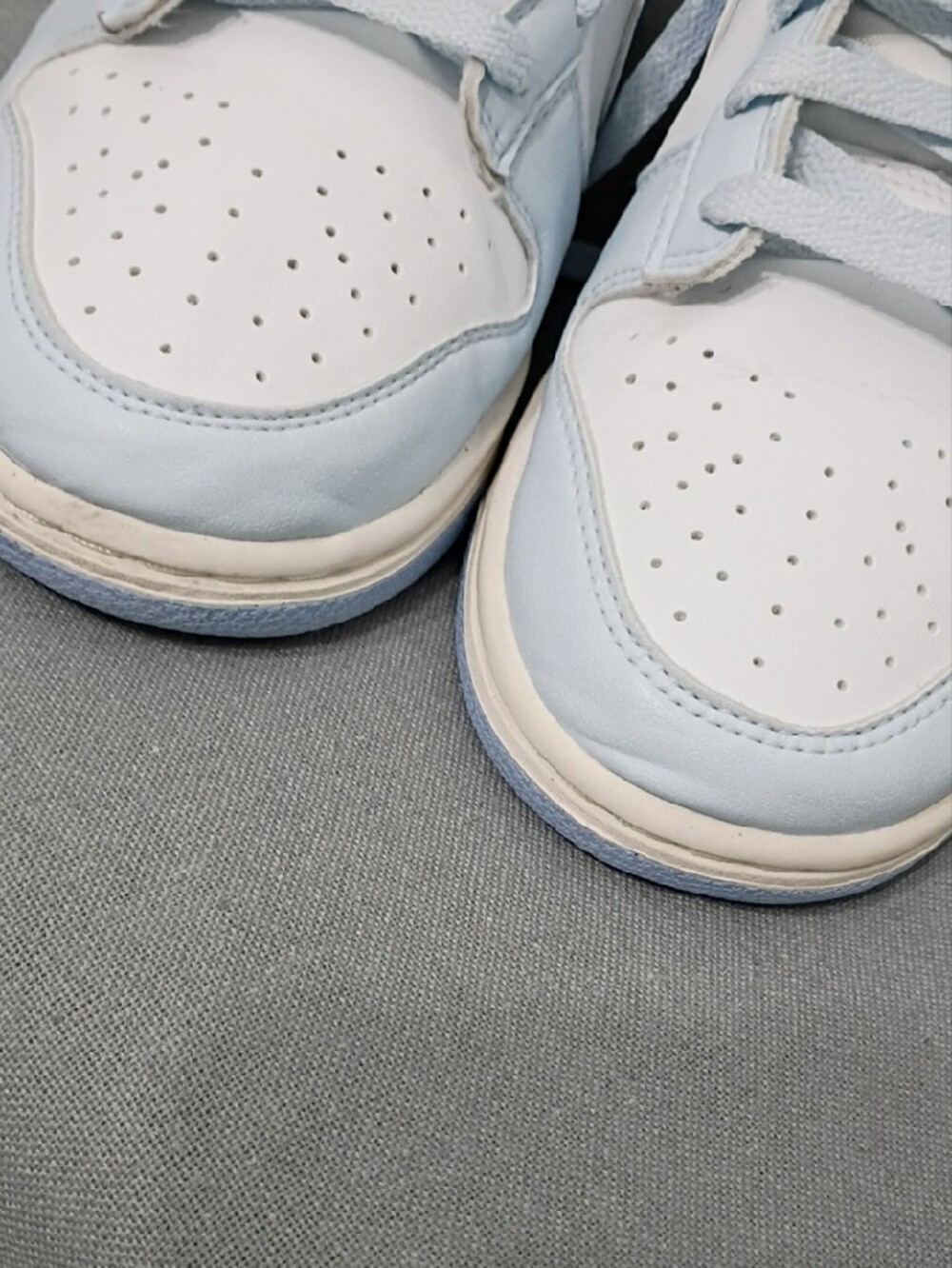 Nike Women's Dunks Low-Top Sneakers - Light Blue & White Size 8 - Picture 13 of 13